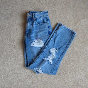 PACSUN  HIGHWAISTED RIPPED MOM JEANS